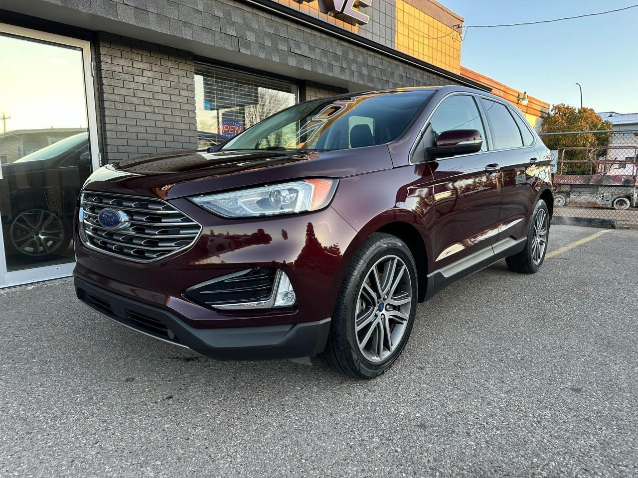 2020 Ford Edge Titanium AWD - Photo #3