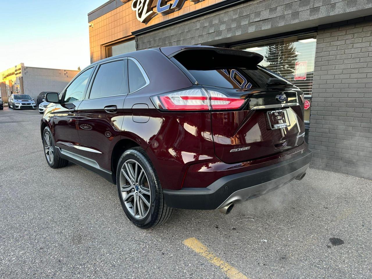 2020 Ford Edge Titanium AWD - Photo #6