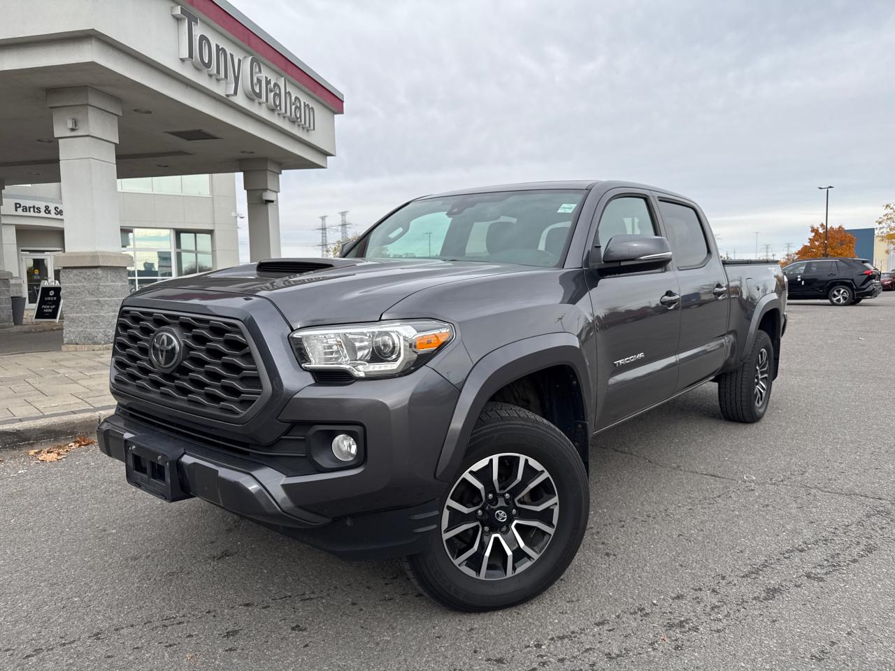 Used 2020 Toyota Tacoma  for sale in Ottawa, ON