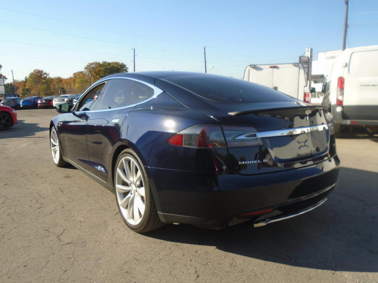 2014 Tesla Model S 4dr Sdn Performance P85+ Full Charge 391 km Photo