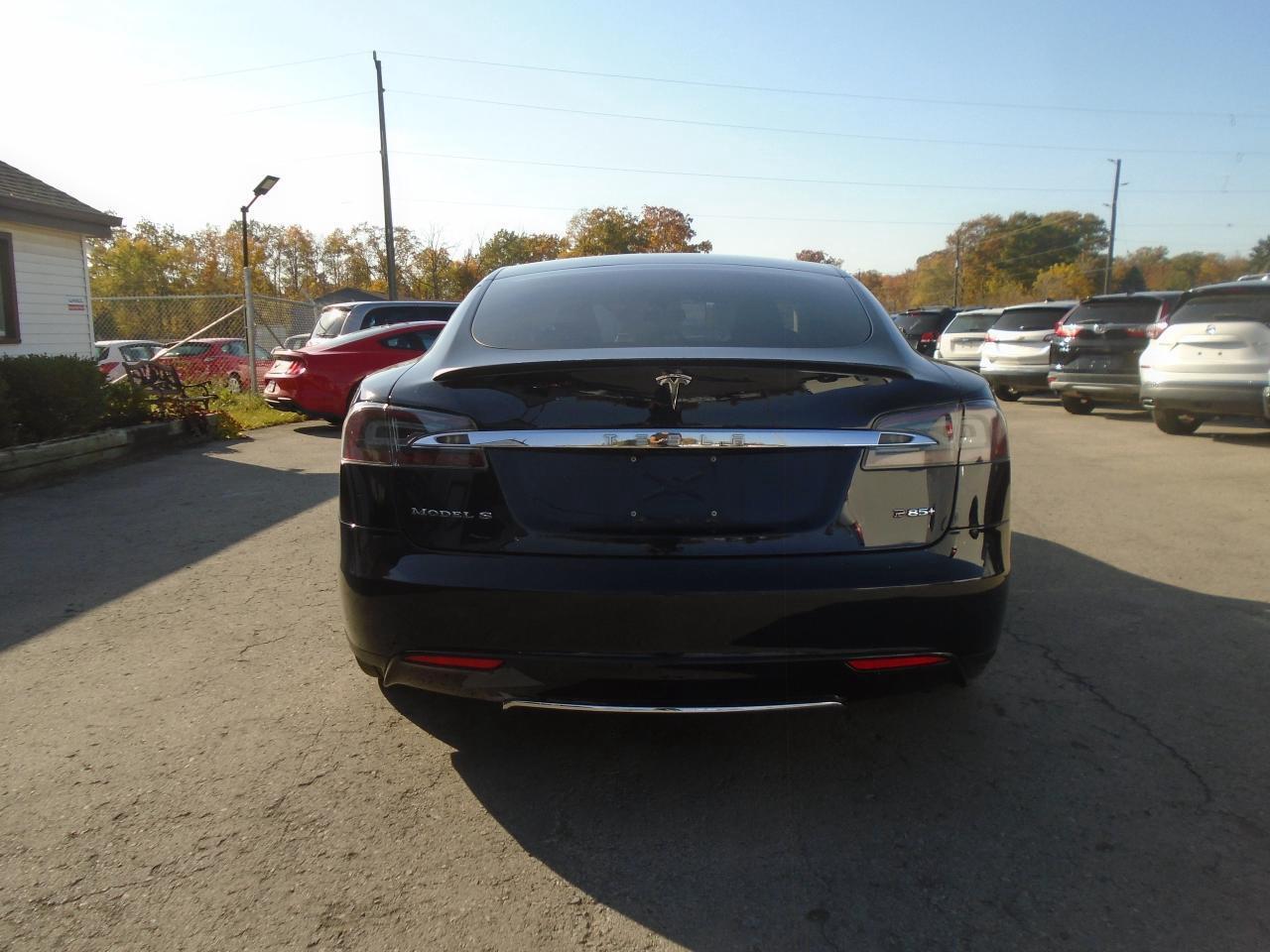2014 Tesla Model S 4dr Sdn Performance P85+ Full Charge 391 km Photo