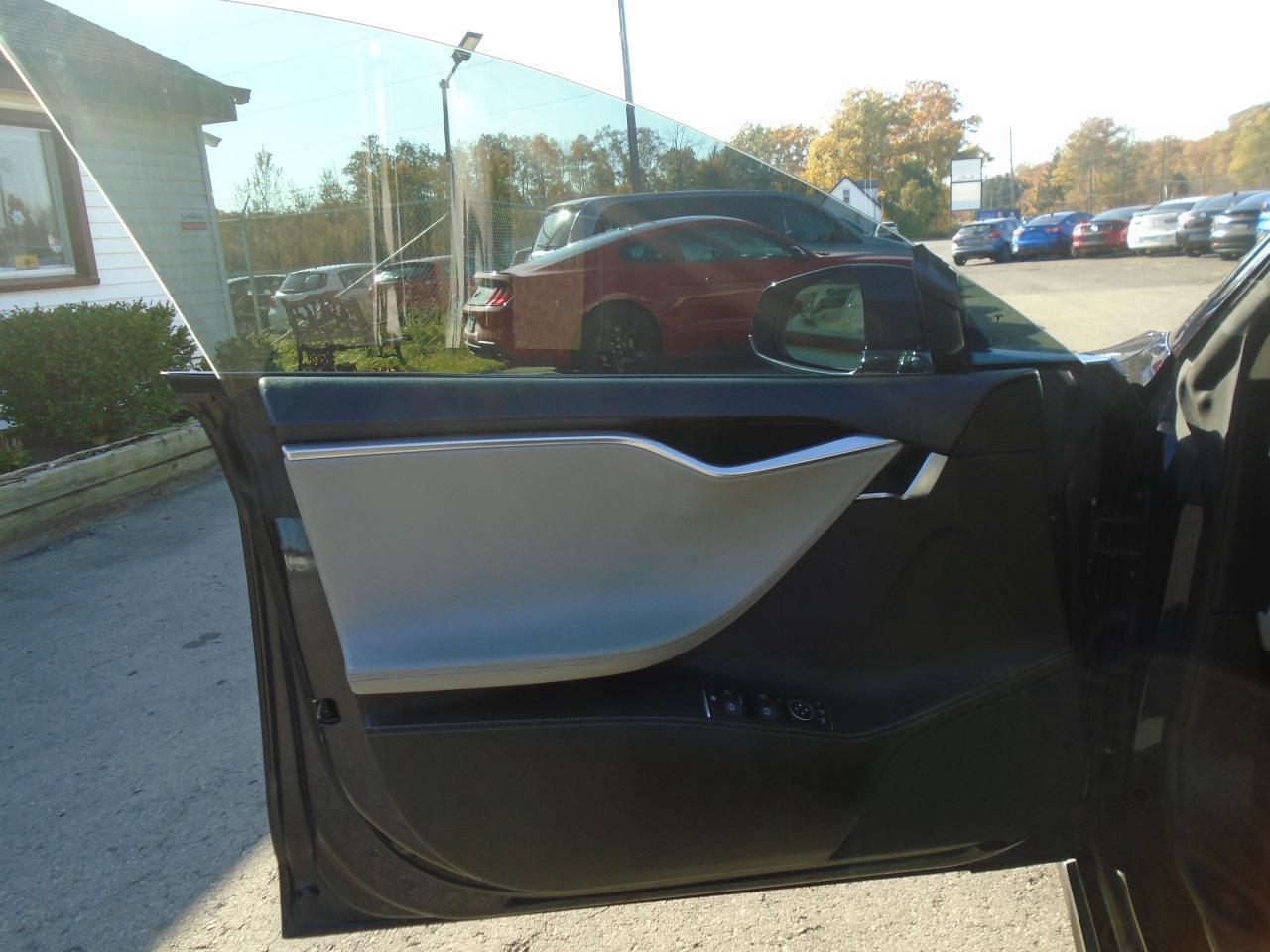 2014 Tesla Model S 4dr Sdn Performance P85+ Full Charge 391 km Photo