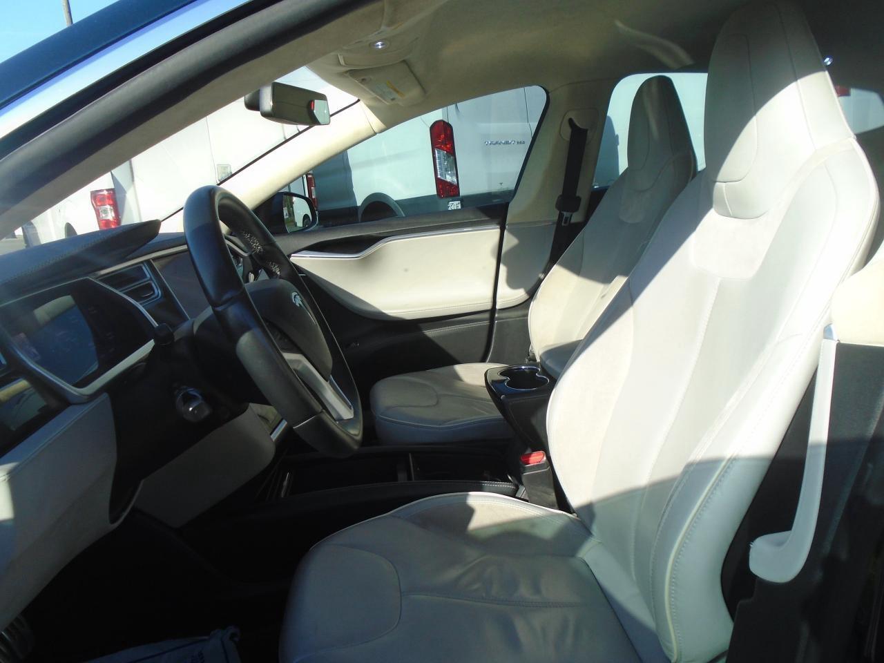 2014 Tesla Model S 4dr Sdn Performance P85+ Full Charge 391 km Photo