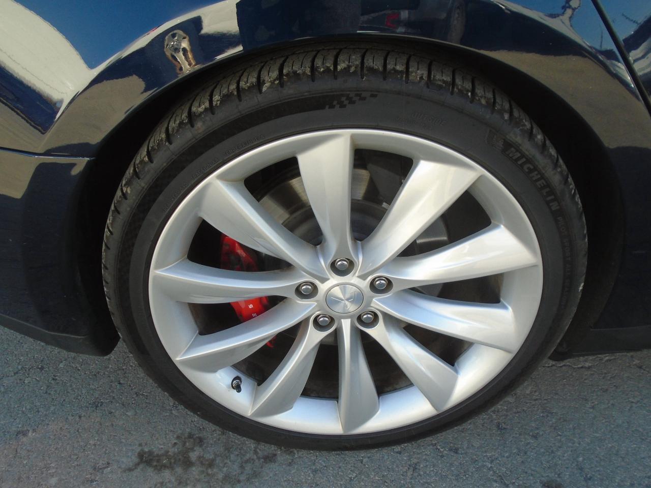 2014 Tesla Model S 4dr Sdn Performance P85+ Full Charge 391 km Photo