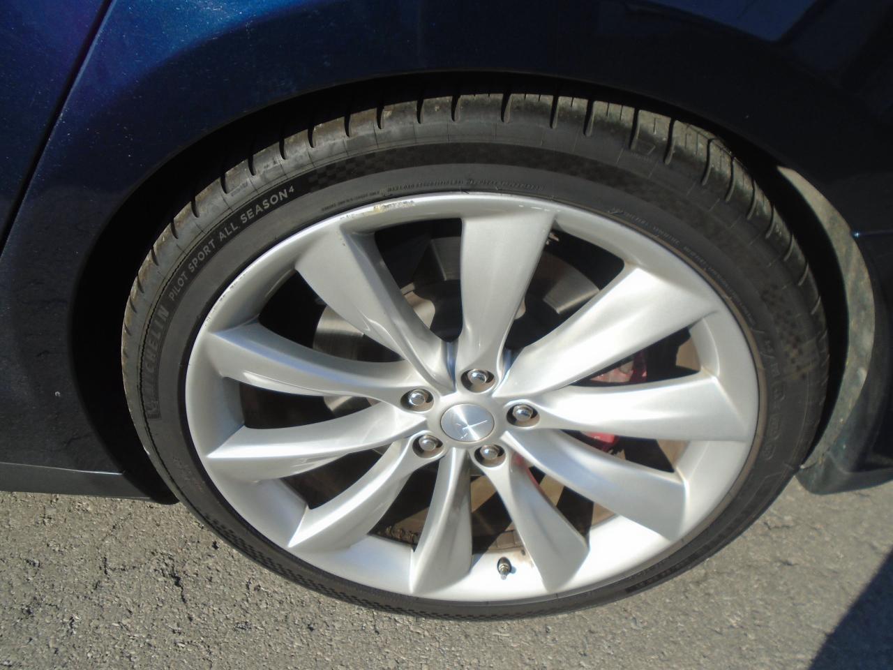 2014 Tesla Model S 4dr Sdn Performance P85+ Full Charge 391 km Photo