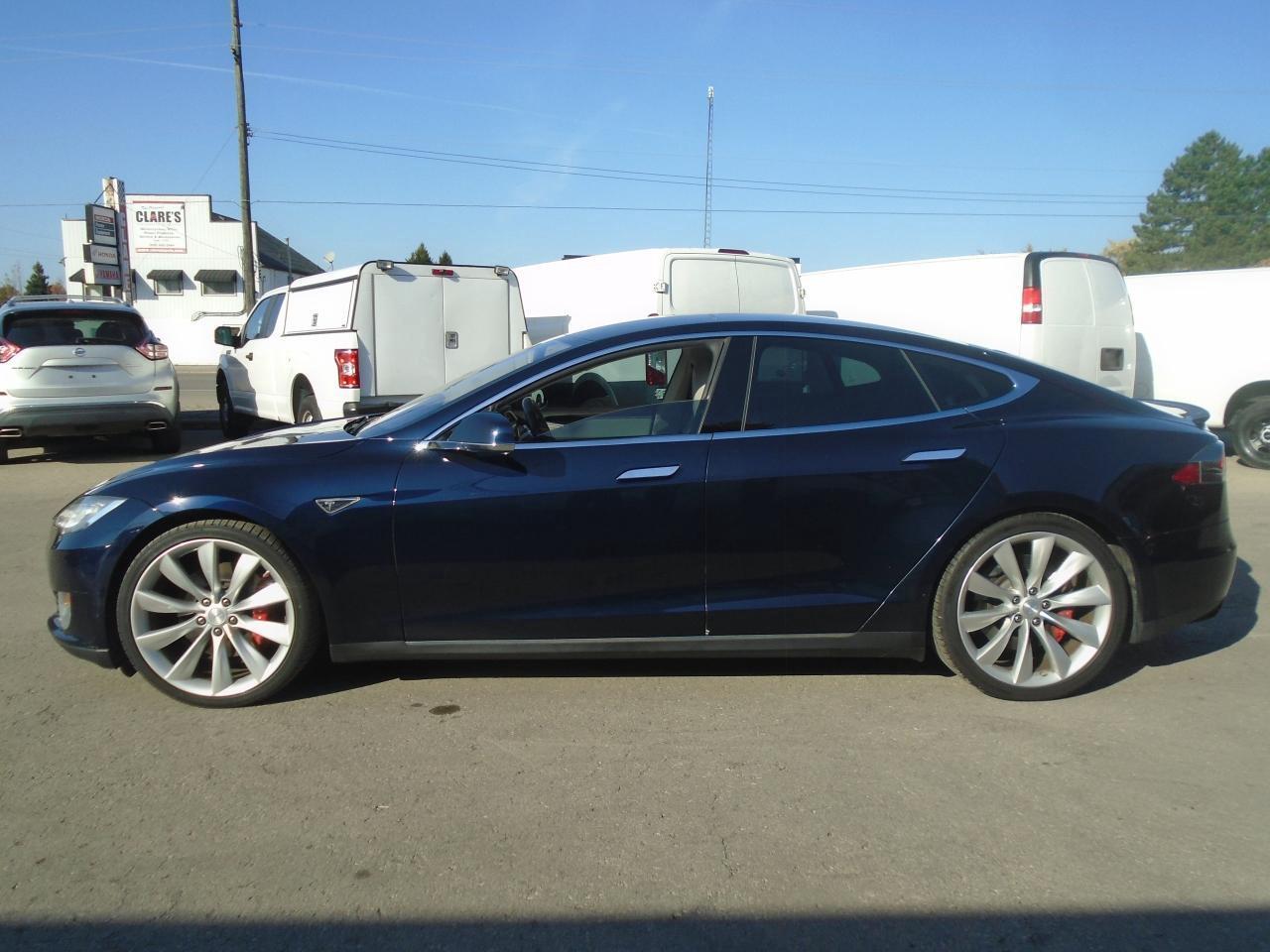 2014 Tesla Model S 4dr Sdn Performance P85+ Full Charge 391 km Photo