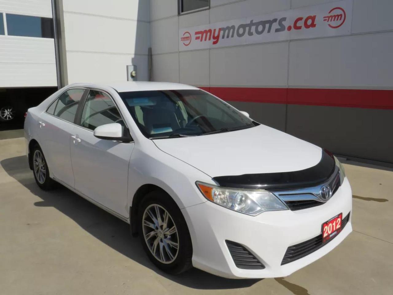 Used 2012 Toyota Camry LE (**ALLOY WHEELS**NAVIGATION**POWER DRIVERS SEAT**AUTO HEADLIGHTS** BLUETOOTH** POWER WINDOWS** POWER LOCKS** CRUISE CONTROL**) for sale in Tillsonburg, ON