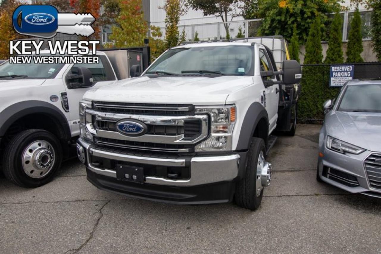 Used 2022 Ford F-550 XLT DRW 4WD R/CAB FLAT DECK F-550 DRW XLT 4WD REG CAB for sale in New Westminster, BC