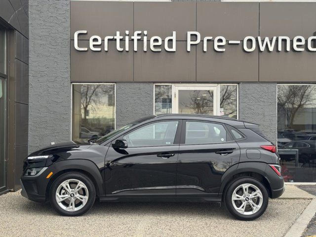 Used 2023 Hyundai KONA PREFERRED w/ AWD / BLIND SPOT DETECTION / LOW KMS for sale in Calgary, AB