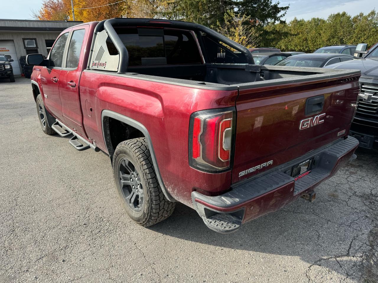 2017 GMC Sierra 1500 SLT - Photo #5