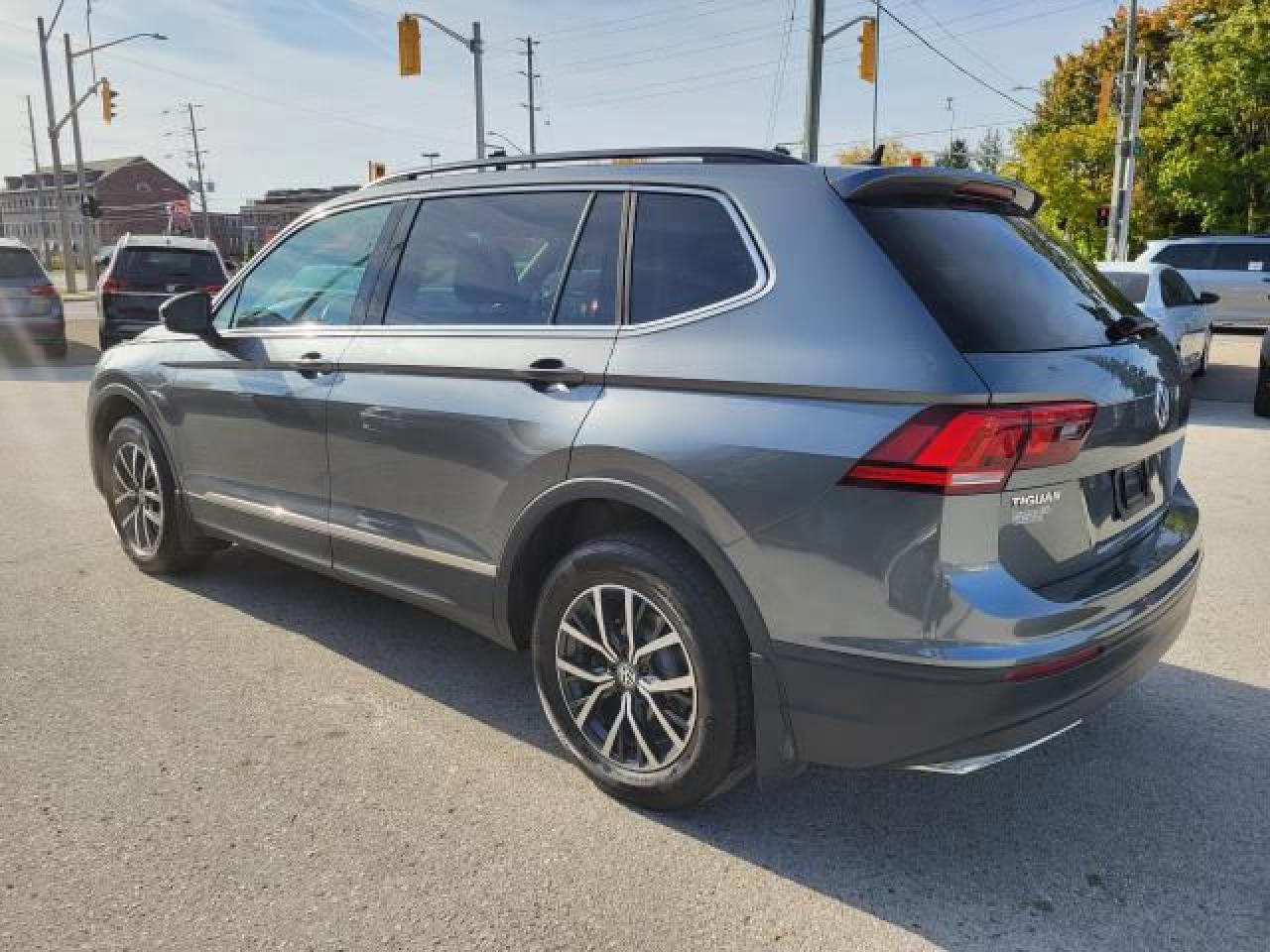 2018 Volkswagen Tiguan COMFORTLINE Photo5