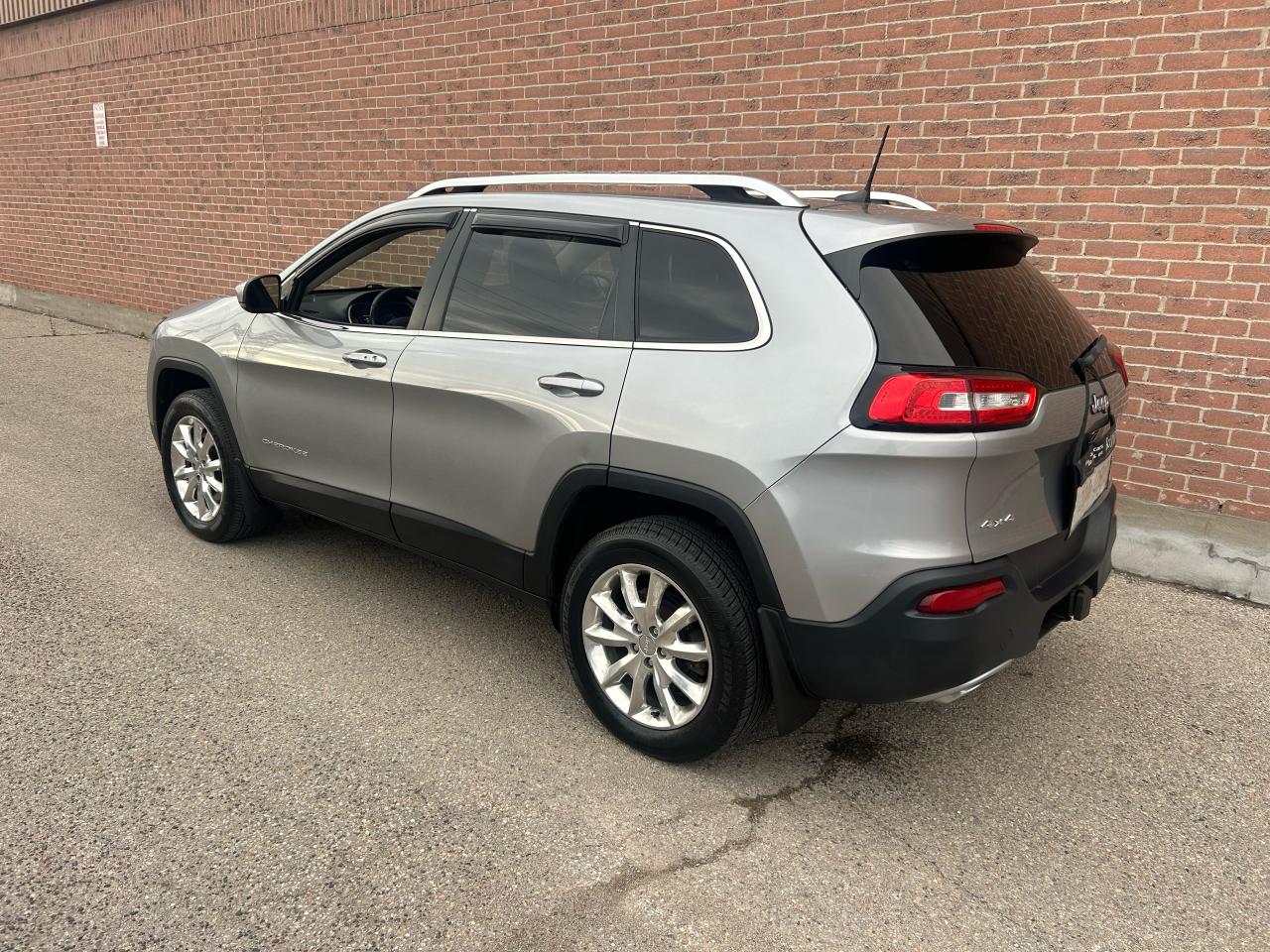 2016 Jeep Cherokee 4WD 4Dr Limited - Photo #3