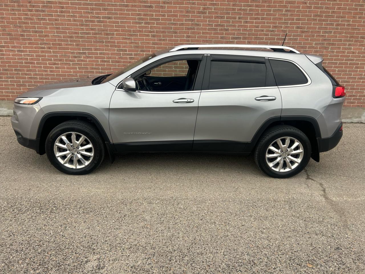 2016 Jeep Cherokee 4WD 4Dr Limited - Photo #2