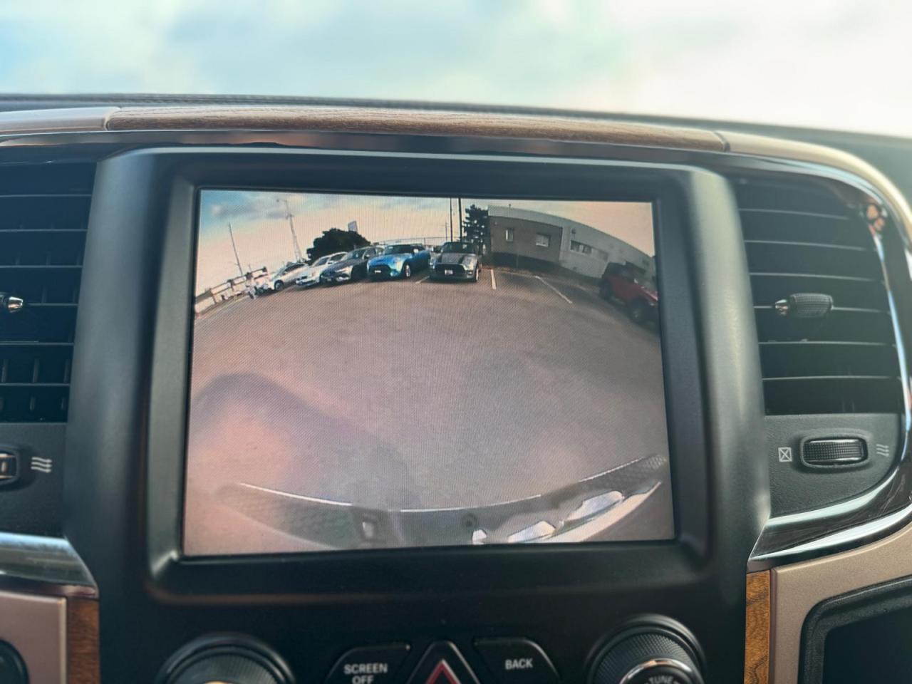 2014 RAM 1500 LOW KM LARAMIE LONGHORN CREW CAB, RAM BOX - Photo #21