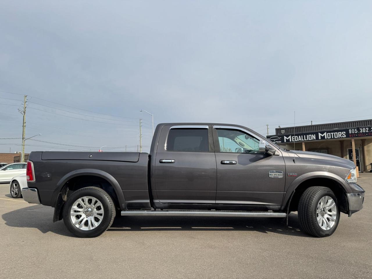 2014 RAM 1500 LOW KM LARAMIE LONGHORN CREW CAB, RAM BOX - Photo #8