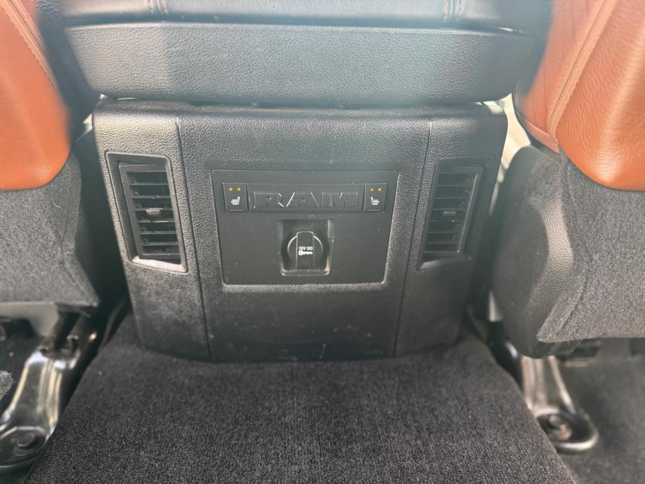 2014 RAM 1500 LOW KM LARAMIE LONGHORN CREW CAB, RAM BOX - Photo #22