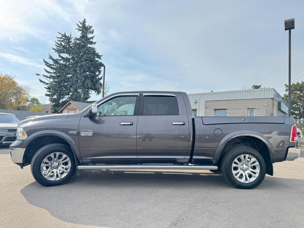2014 RAM 1500 LOW KM LARAMIE LONGHORN CREW CAB, RAM BOX - Photo #4