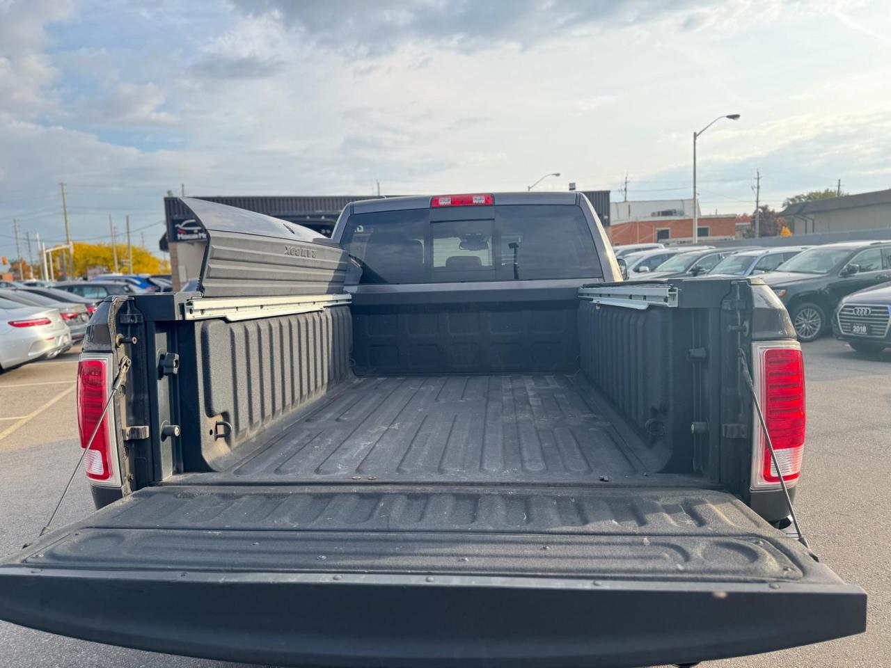 2014 RAM 1500 LOW KM LARAMIE LONGHORN CREW CAB, RAM BOX - Photo #11