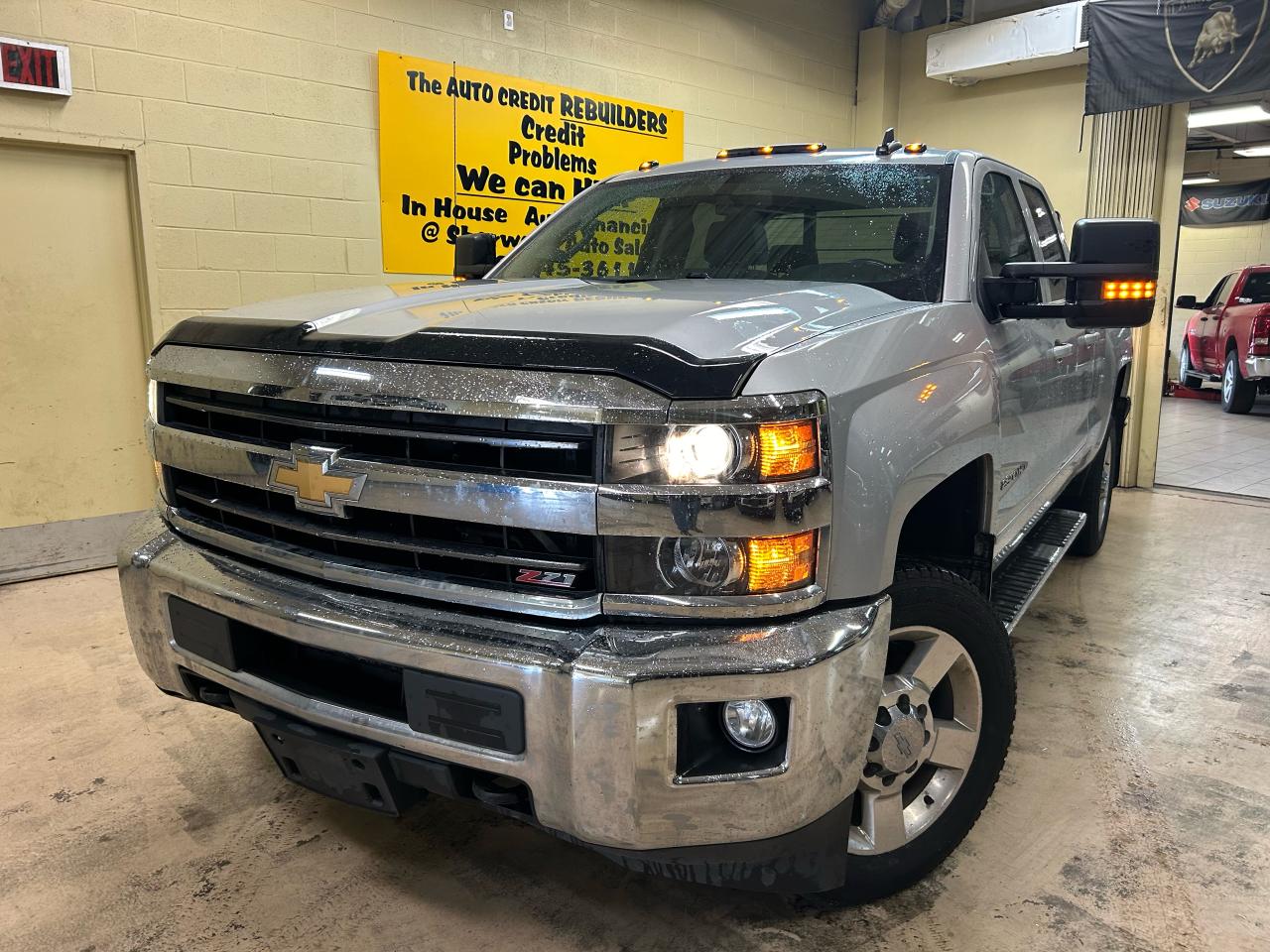 Used 2019 Chevrolet Silverado 2500 LT for sale in Windsor, ON