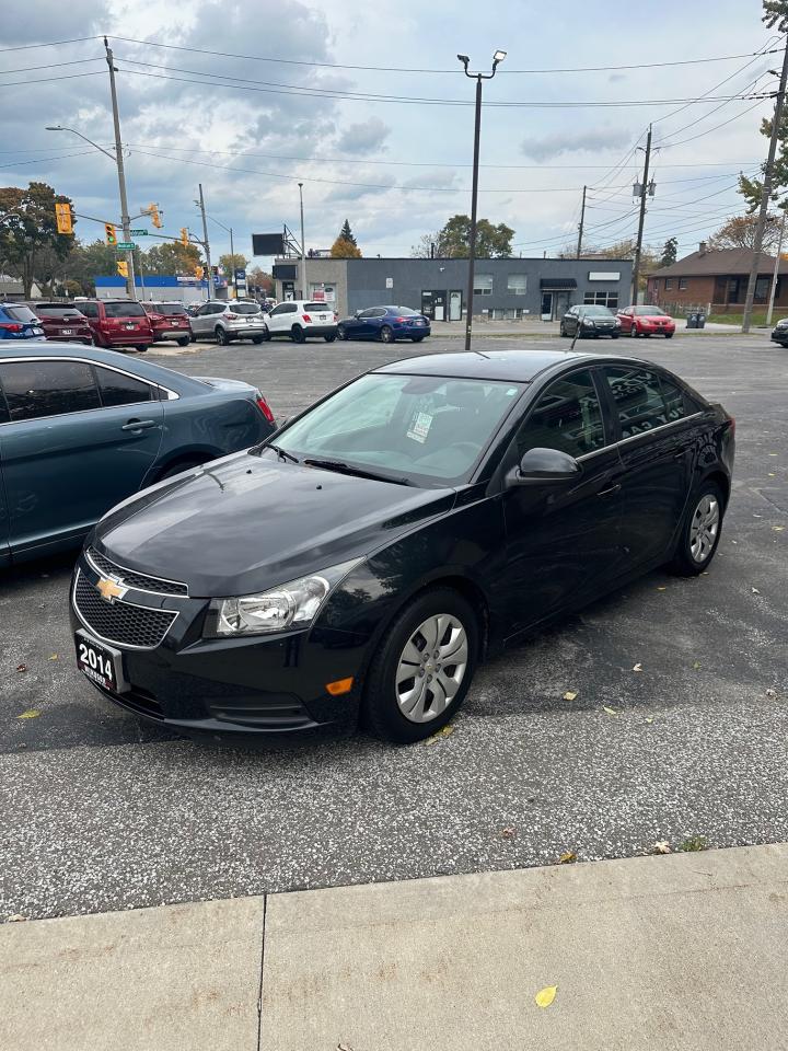 Used 2014 Chevrolet Cruze LT for sale in Windsor, ON