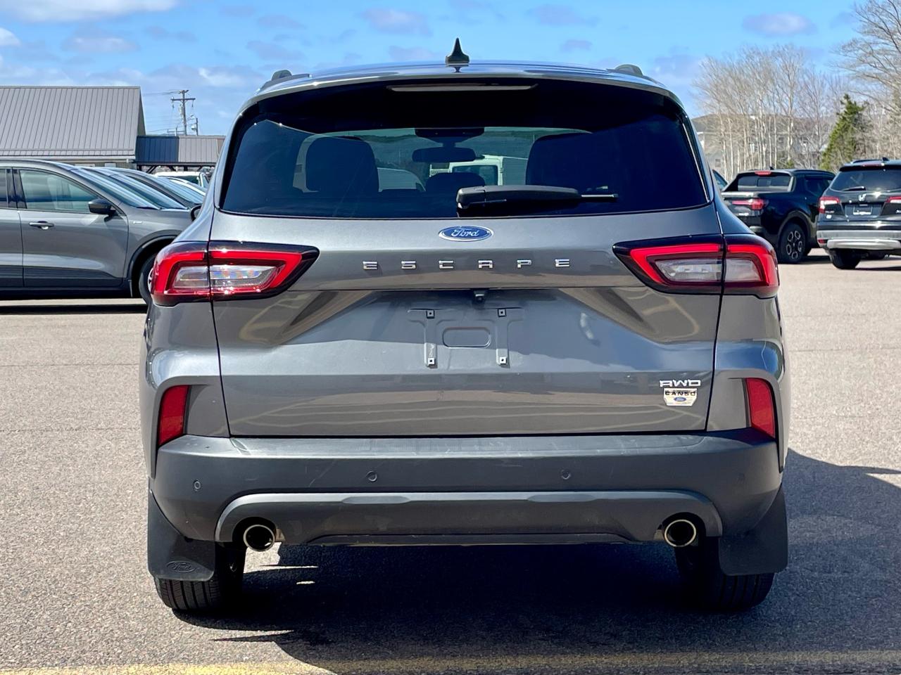 2025 Ford Escape ST-Line AWD Photo5