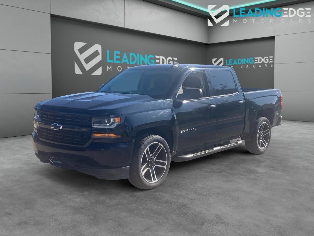 Used 2018 Chevrolet Silverado 1500 Silverado Custom ***NEW TIRES * 22 INCH WHEELS * 4X4 *** for sale in Orangeville, ON