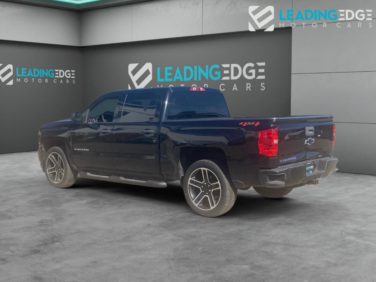 2018 Chevrolet Silverado 1500 Silverado Custom ***NEW TIRES * 22 INCH WHEELS * 4X4 *** Photo