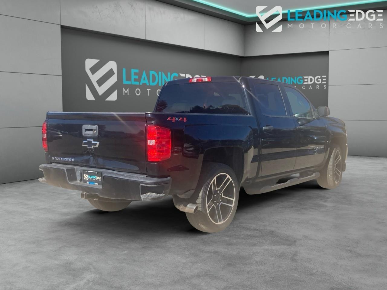 2018 Chevrolet Silverado 1500 Silverado Custom ***NEW TIRES * 22 INCH WHEELS * 4X4 *** Photo