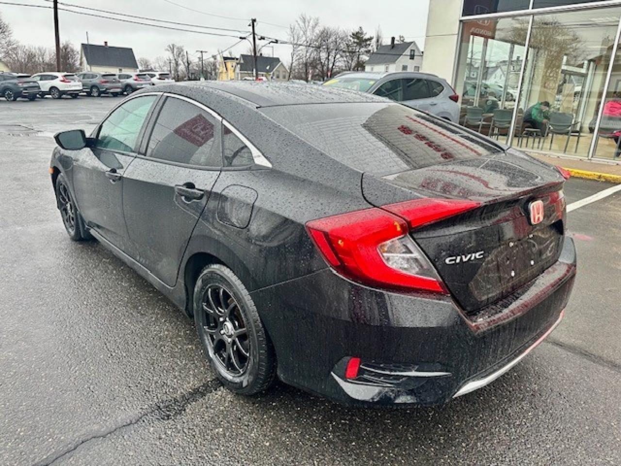 2020 Honda Civic SEDAN LX Photo