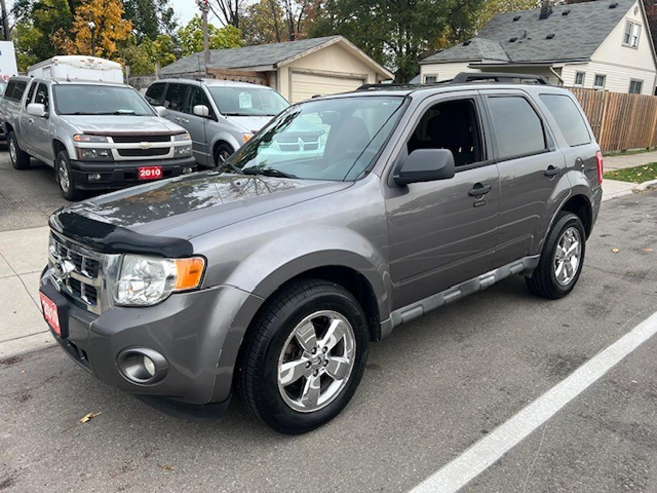 Used 2010 Ford Escape FWD 4DR V6 AUTO XLT for sale in Hamilton, ON