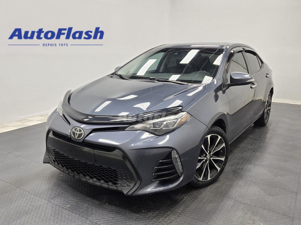 Used 2018 Toyota Corolla XSE, TOIT OUVRANT, CUIR, SIEGES CHAUFFANTS for sale in Saint-Hubert, QC