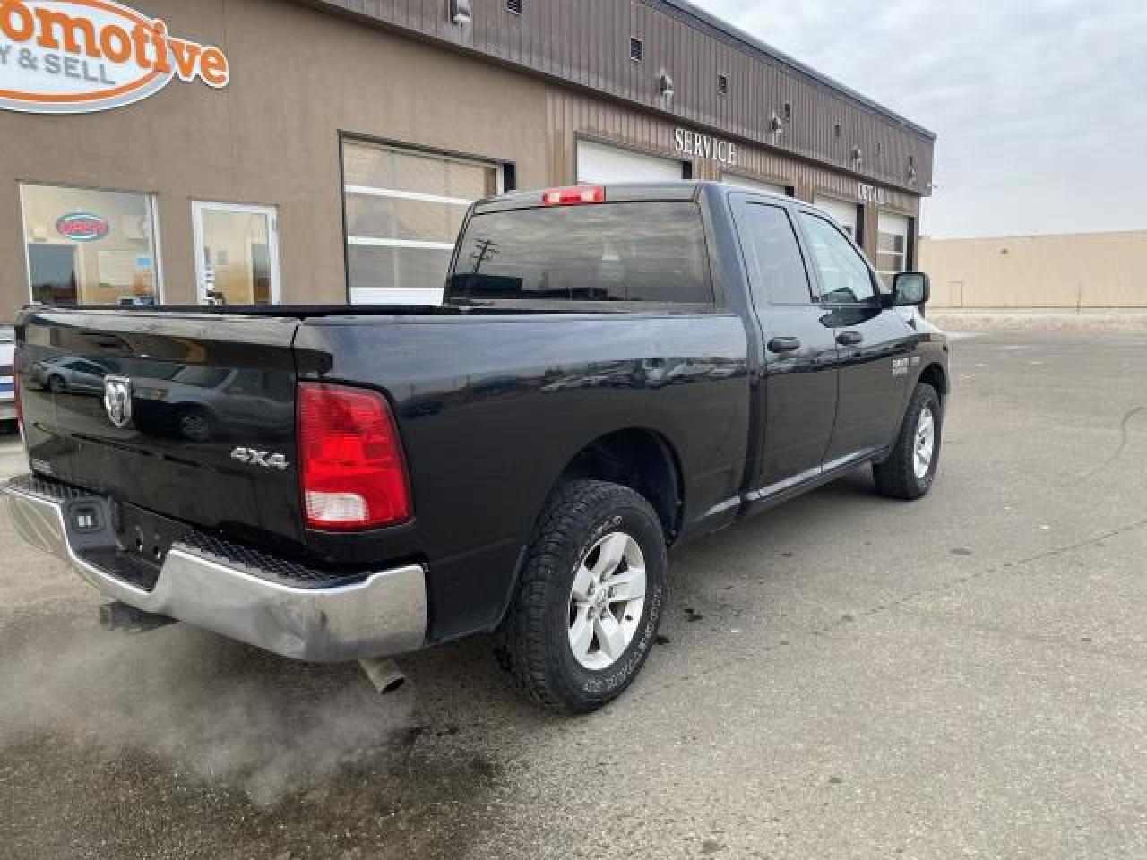 2017 RAM 1500 TRADESMAN QUAD CAB 4 - Photo #2