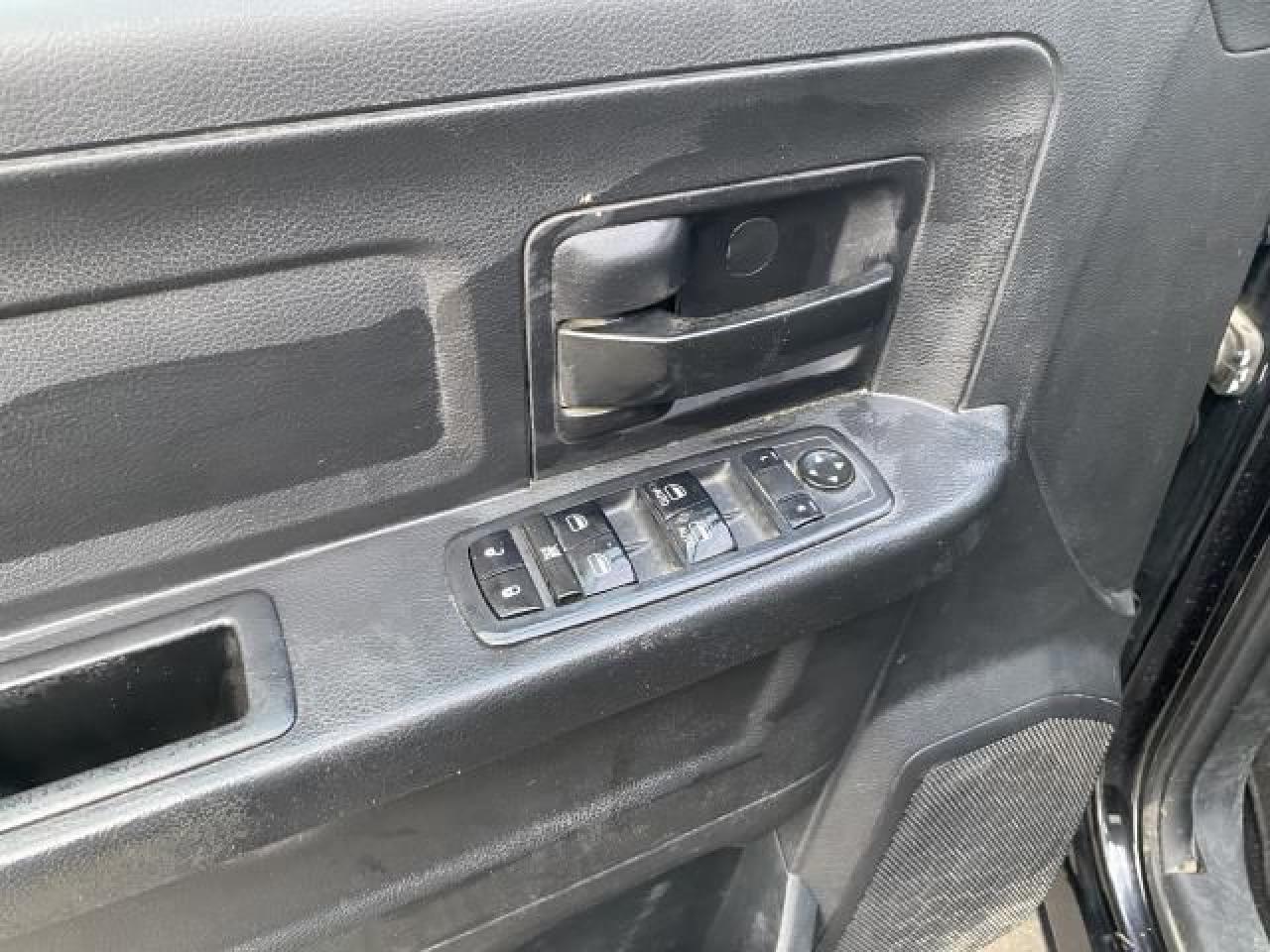 2017 RAM 1500 TRADESMAN QUAD CAB 4 - Photo #13