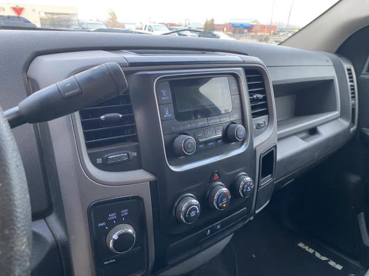 2017 RAM 1500 TRADESMAN QUAD CAB 4 - Photo #9