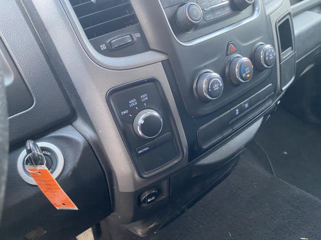 2017 RAM 1500 TRADESMAN QUAD CAB 4 - Photo #11