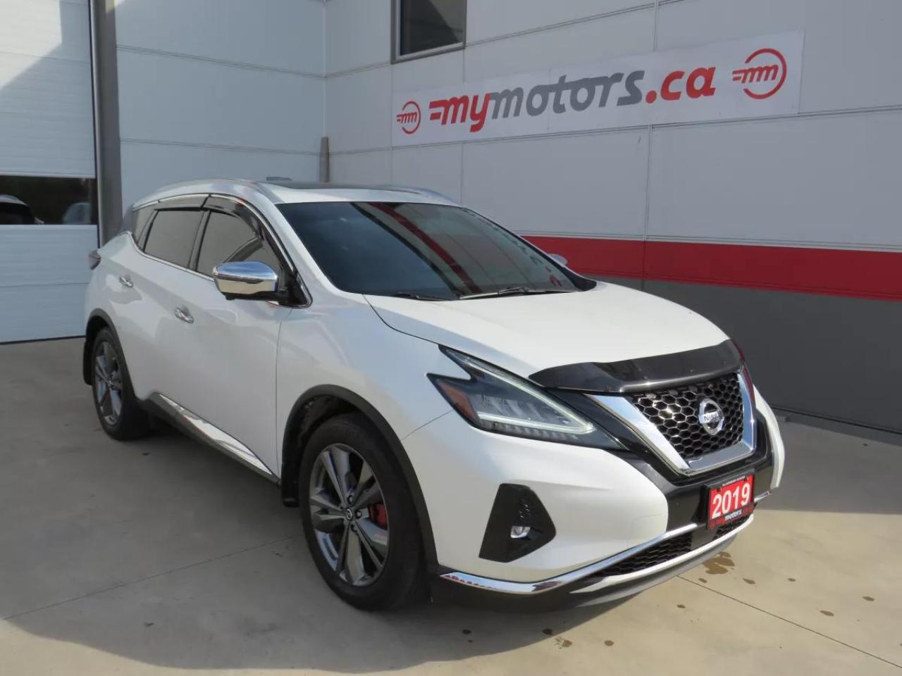 Used 2019 Nissan Murano Platinum (**ALLOY RIMS**LEATHER**PUSH BUTTON START**DUAL CLIMATE CONTROL**PANORAMIC SUNROOF**POWER SEATS**REVERSE CAMERA**HEATED SEATS/STEERING WHEEL**USB**NAVIGATION**BLIND SPOT MONITORING**LANE ASSIST**POWER LIFT GATE**) for sale in Tillsonburg, ON