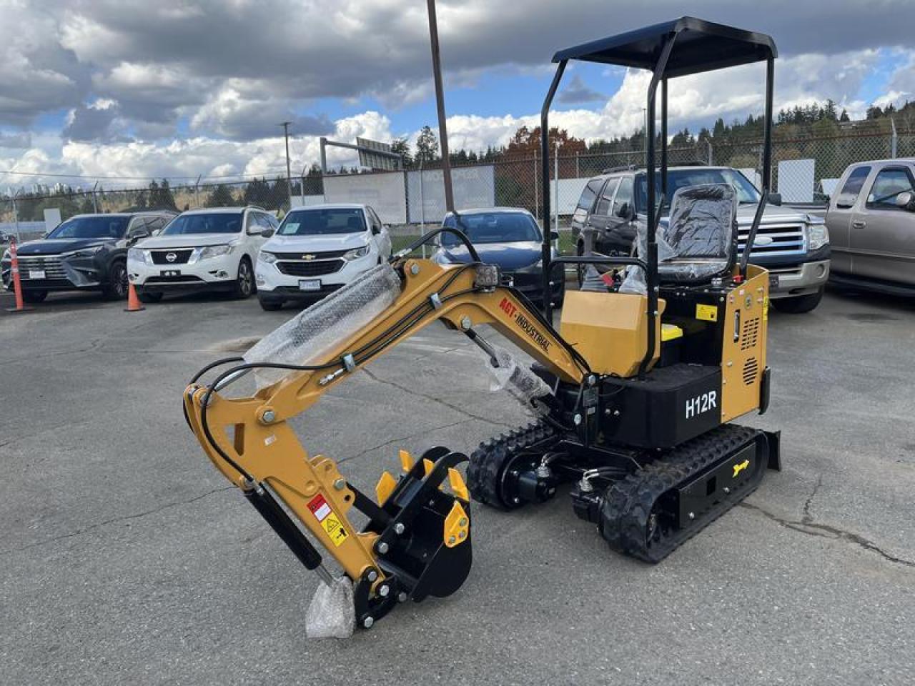 Used 2024 AGT Mini Excavator H12R for sale in Burnaby, BC