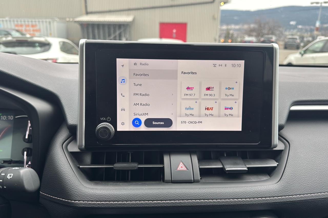2023 Toyota RAV4 LE Photo