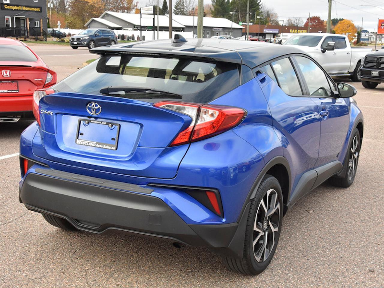 2021 Toyota C-HR  - Photo #3