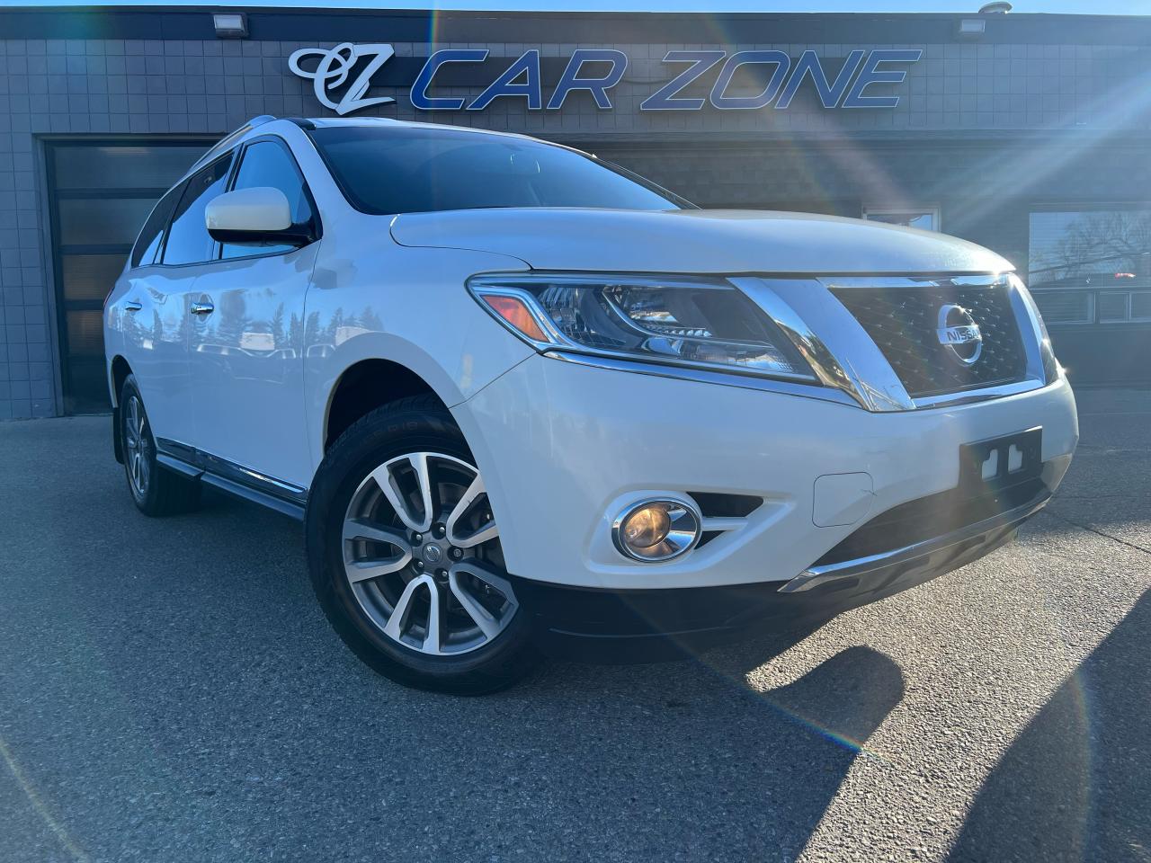 Used 2014 Nissan Pathfinder SL LEATHER for sale in Calgary, AB