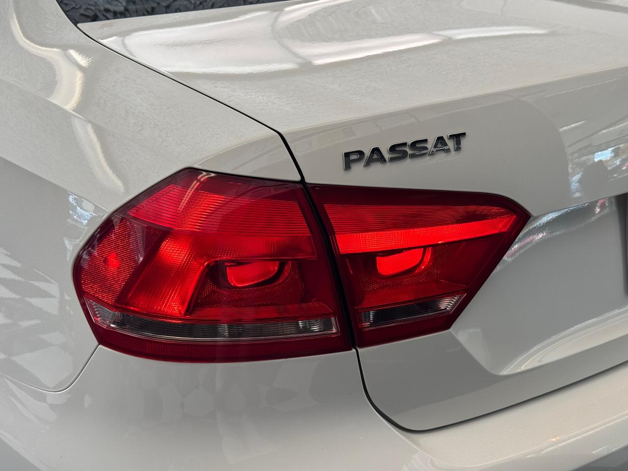 2013 Volkswagen Passat Comfortline+Leather+Roof+Heated Seats+CLEAN CARFAX - Photo #54