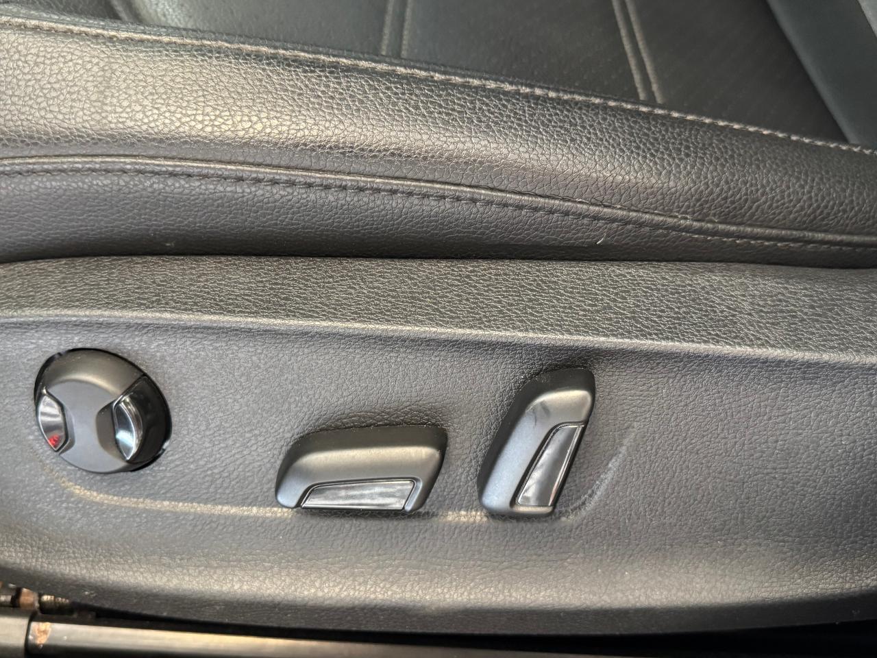 2013 Volkswagen Passat Comfortline+Leather+Roof+Heated Seats+CLEAN CARFAX Photo42