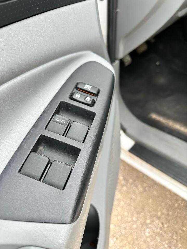 2012 Toyota Tacoma sport - Photo #9