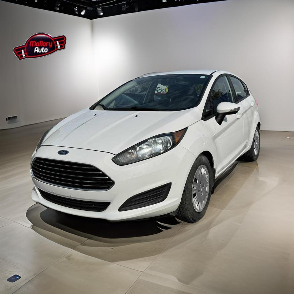 2014 Ford Fiesta  - Photo #3