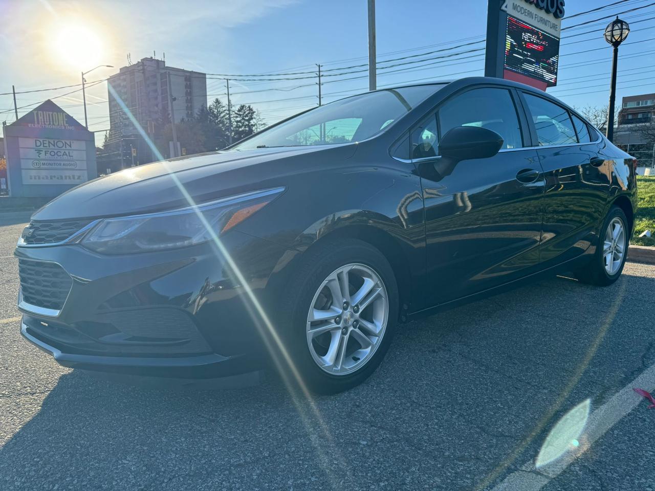 2018 Chevrolet Cruze LT ACCIDENT FREE ,BACK UP CAM .APPLE CARPLAY,4CLY - Photo #28