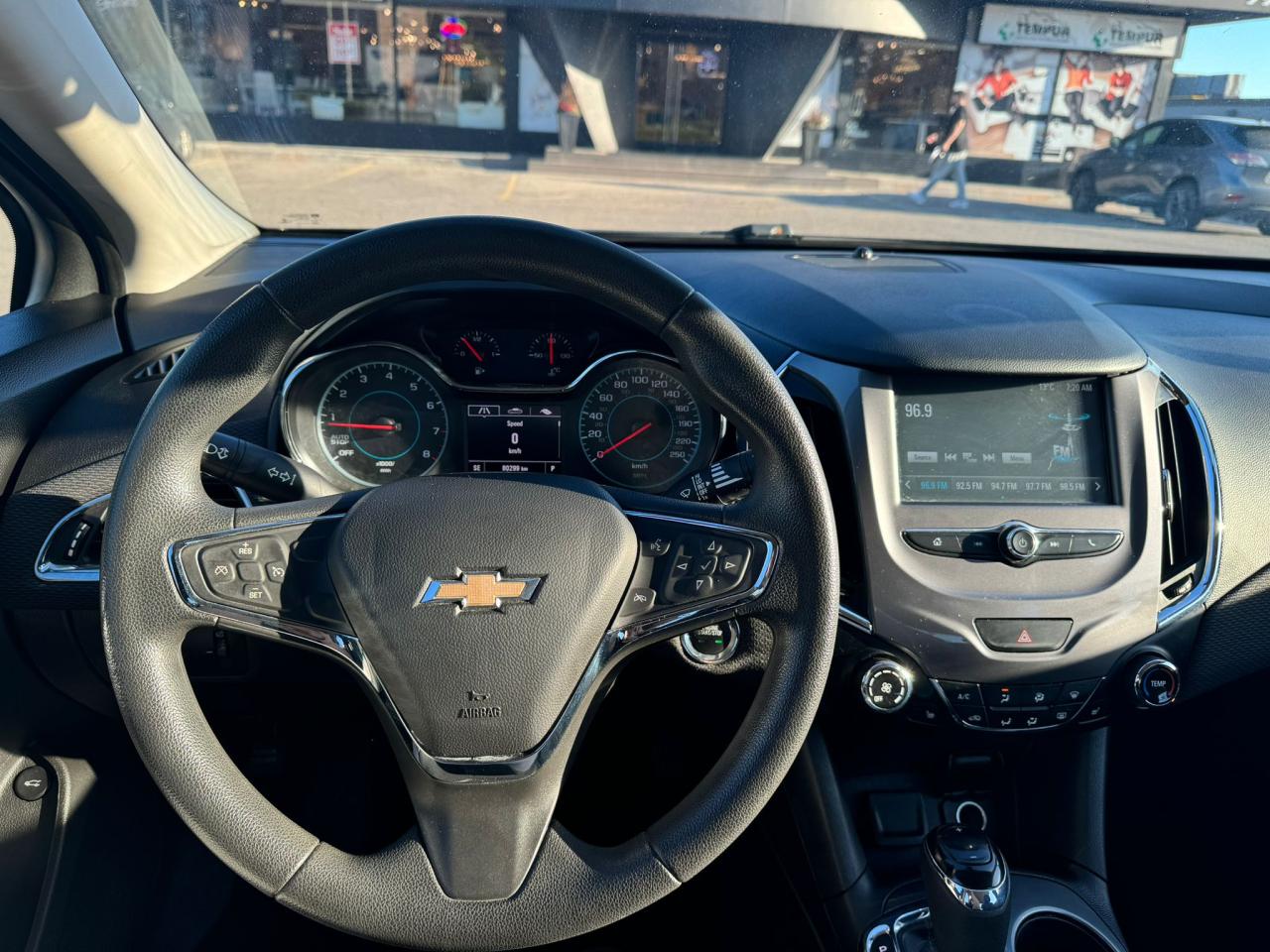 2018 Chevrolet Cruze LT ACCIDENT FREE ,BACK UP CAM .APPLE CARPLAY,4CLY - Photo #24