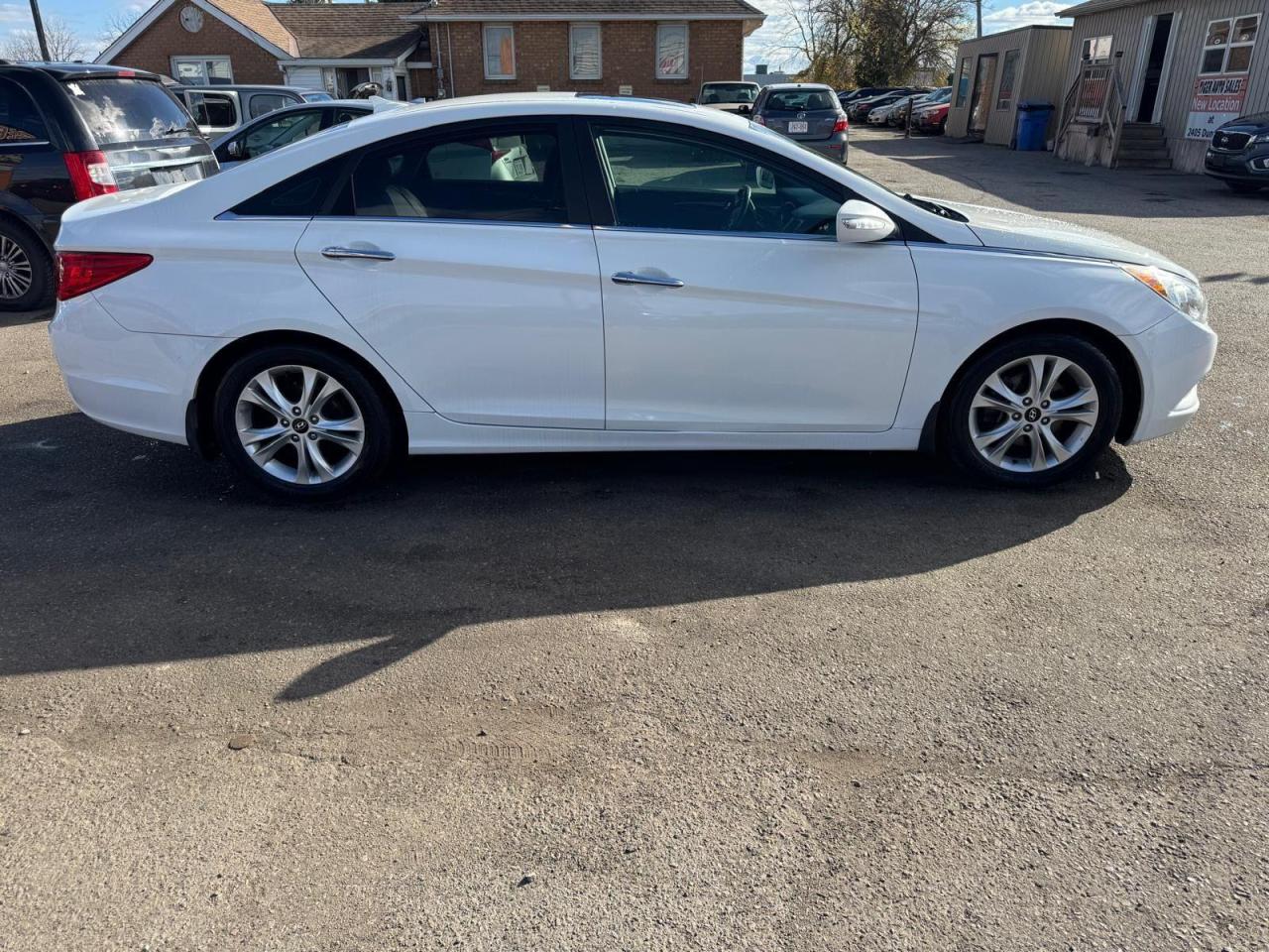 2011 Hyundai Sonata Limited, NO ACCIDENTS, WELL SERVICED, CERTIFIED - Photo #6