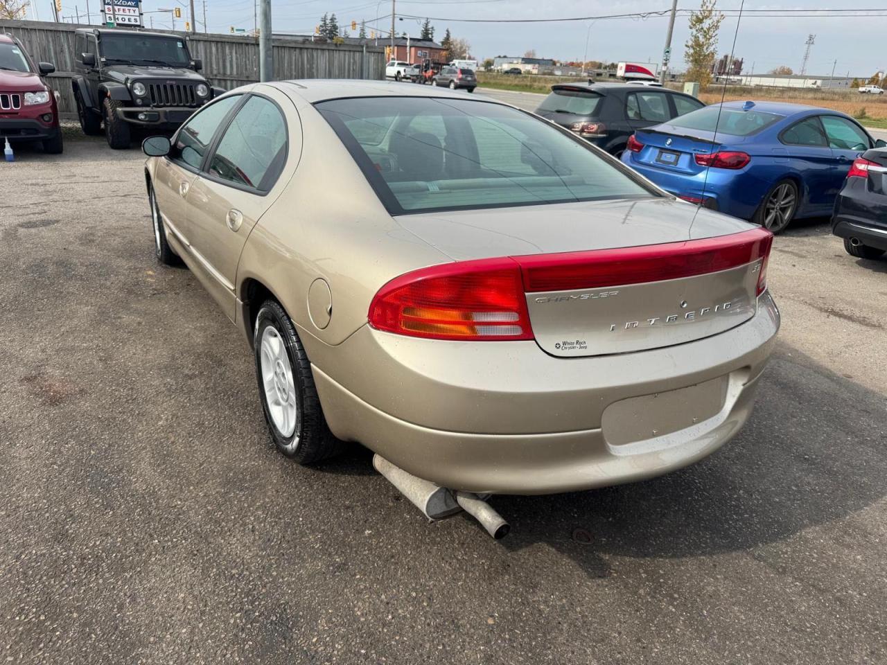 2002 Chrysler Intrepid SE, V6, ONLY 36,000KMS, VERY CLEAN, CERT - Photo #3