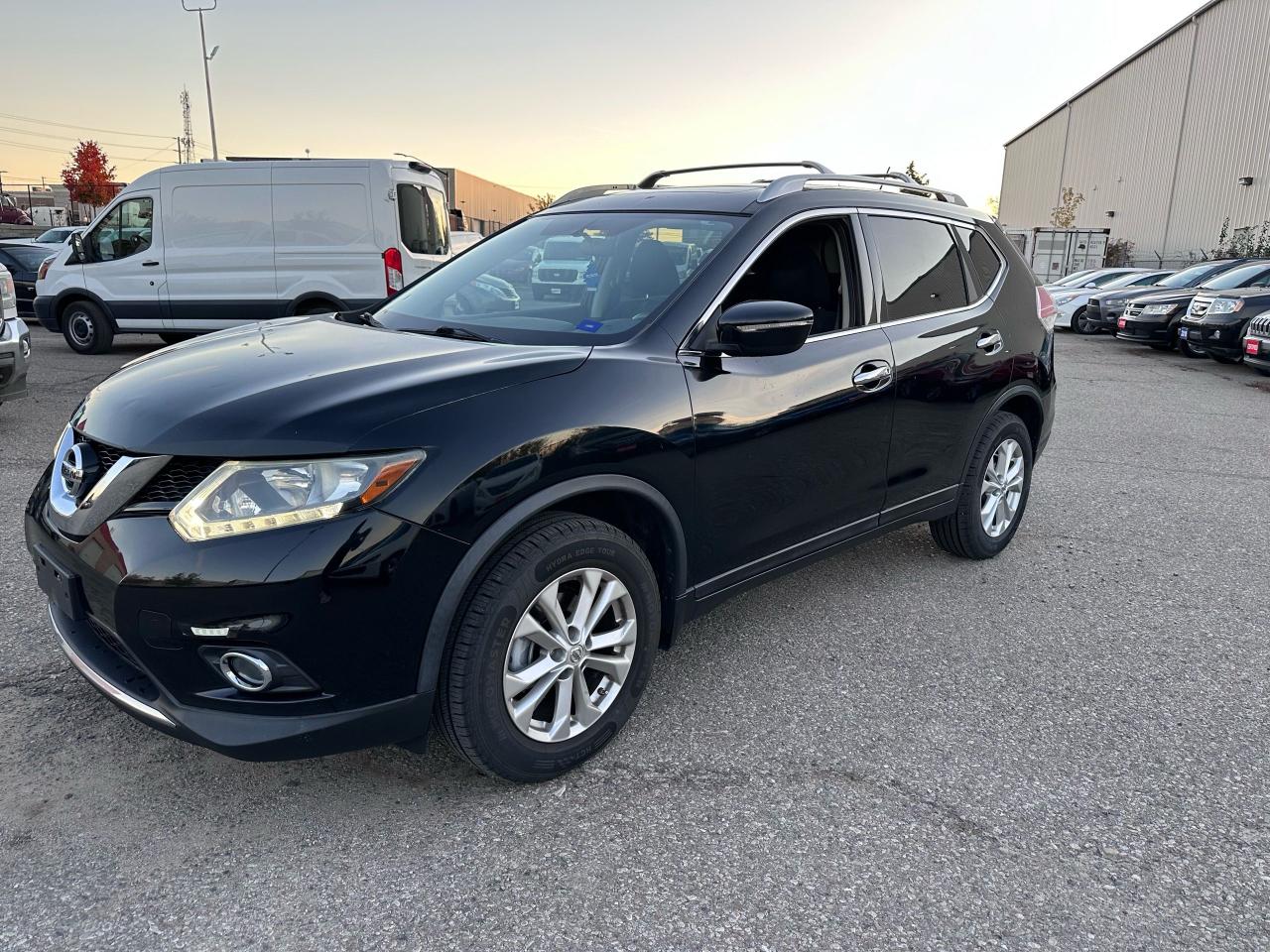 Used 2014 Nissan Rogue SV for sale in Milton, ON