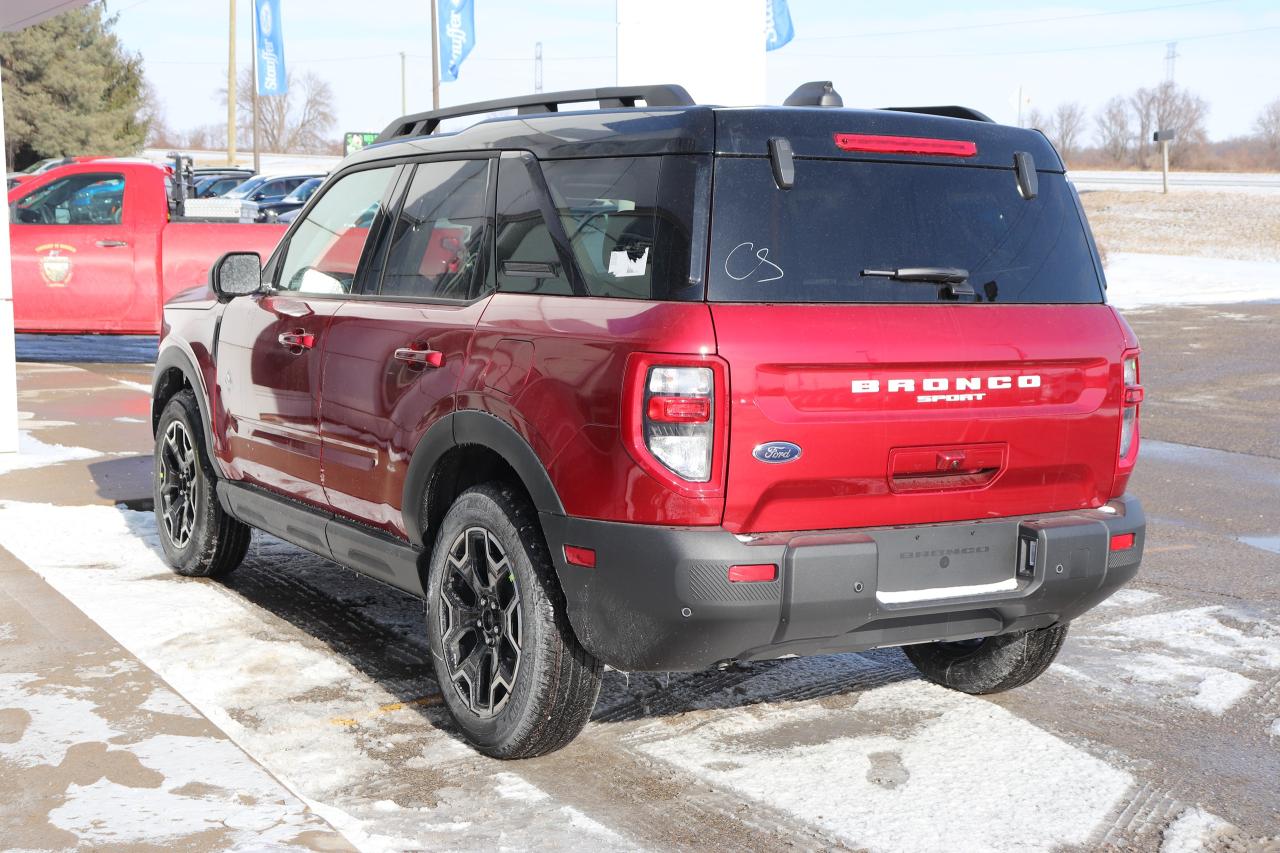 2025 Ford Bronco Sport OUTER BANKS 4X4 Photo